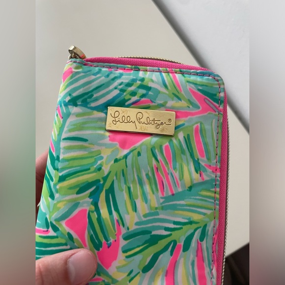Lilly Pulitzer Wristlet - Picture 7 of 7